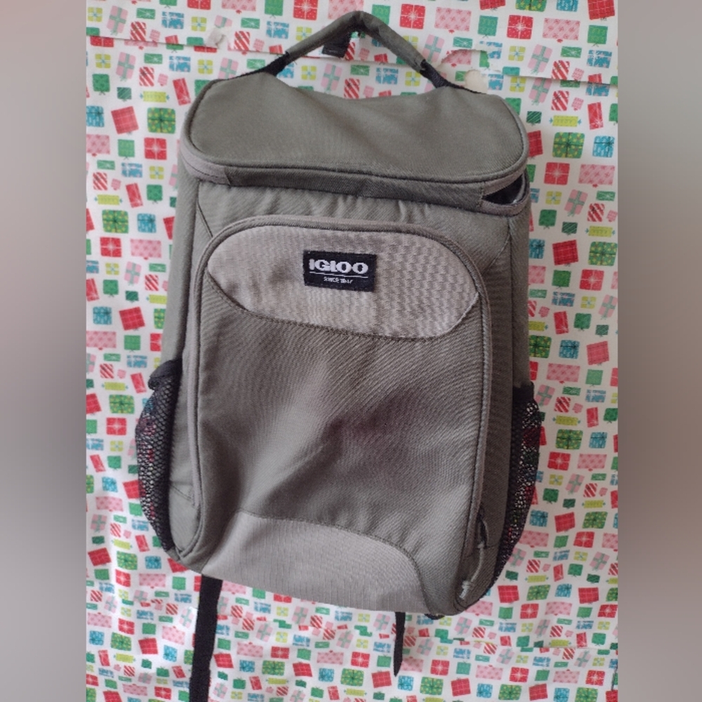 Igloo Olive Backpack Cooler - image 1